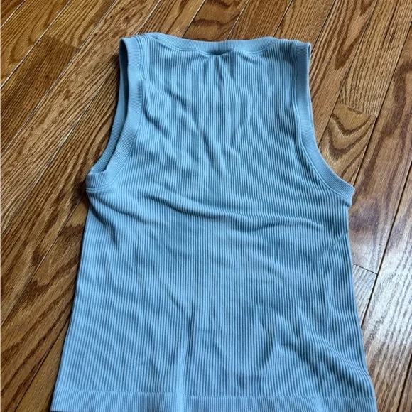 Aritzia Women's Light Blue Ribbed Tank Top - Picture 5 of 5
